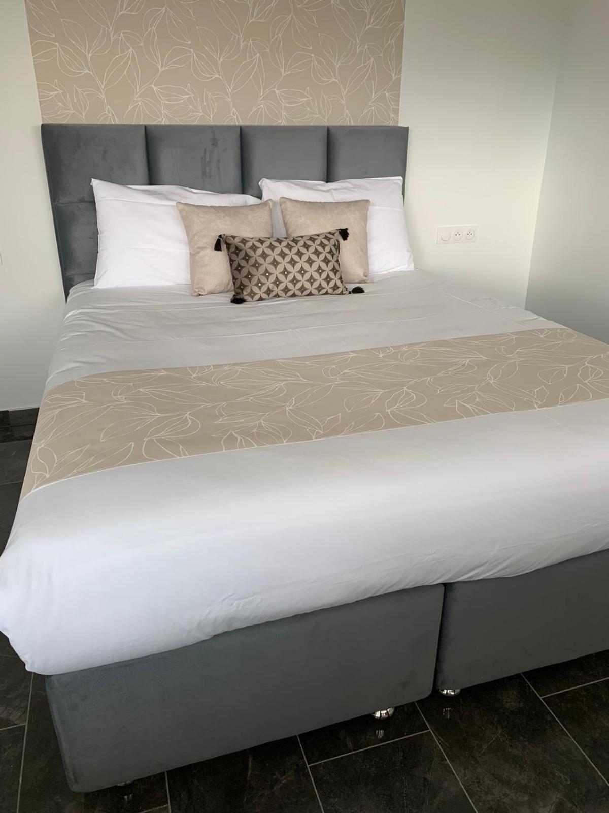 Hotel Parc Les Cigognes Albé Eksteriør billede